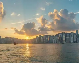 为什么香港友邦分红储蓄险能有这么高的预期收益呢？